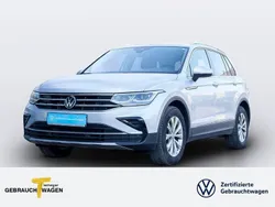 Silber Gebraucht 2023 VW Tiguan Elegance SUV | 27.440 € (Superpreis)
