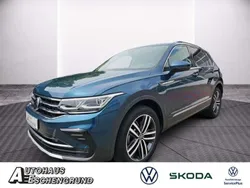 Nightshade blue metallic Gebraucht 2021 VW Tiguan Elegance SUV | 34.890 € (Etwas zu teuer)
