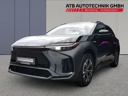 Schwarz Gebraucht 2023 Toyota bZ4X SUV | 34.990 € (Fairer Preis)