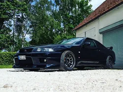 Schwarz Gebraucht 1995 Nissan Skyline Coupé | 64.999 €