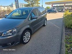 Silber Gebraucht 2014 VW Touran Cup Van / Kleinbus | 12.000 € (Fairer Preis)