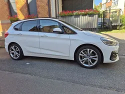 Weiß Gebraucht 2021 BMW 220 Sport Line Kombi | 20.790 € (Guter Preis)