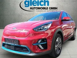 Runway red Gebraucht 2020 Kia e-Niro Spirit SUV | 23.880 € (Fairer Preis)