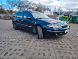Grün Gebraucht 2003 Renault Laguna GrandTour Dynamique Kombi | 950 € (Etwas zu teuer)