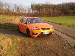 Orange Gebraucht 2006 Ford Focus ST Limousine | 9.900 € (Teuer)