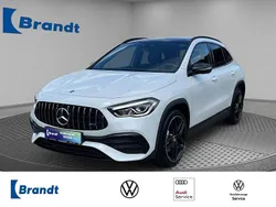 Digitalweiß metallic (metallic) Gebraucht 2021 Mercedes GLA35 AMG AMG SUV | 41.990 € (Superpreis)