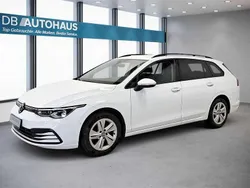 Weiß Gebraucht 2023 VW Golf VIII Life Kombi | 19.990 € (Guter Preis)
