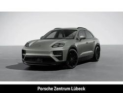 Gruen Gebraucht 2025 Porsche Macan Turbo SUV | 128.390 € (Etwas zu teuer)
