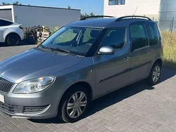 Grau Gebraucht 2011 Skoda Roomster Plus Edition Kombi | 6.990 € (Etwas zu teuer)