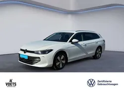Weiß Gebraucht 2024 VW Passat Business Kombi | 32.888 € (Etwas zu teuer)