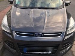Grau Gebraucht 2015 Ford Kuga SUV | 12.800 € (Etwas zu teuer)