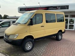 Gelb Gebraucht 2002 Mercedes Sprinter Van | 11.880 €