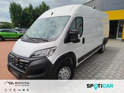 Weiss icy Gebraucht 2024 Opel Movano Van | 25.980 € (Superpreis)