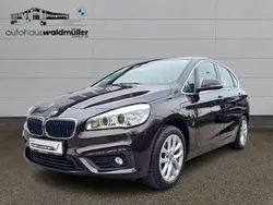 Braun Gebraucht 2016 BMW 225 Active Tourer iPerformance Van / Kleinbus | 15.006 € (Fairer Preis)