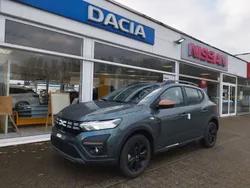 Zedergrün Neu 2024 Dacia Sandero Extreme Kleinwagen | 19.899 € (Fairer Preis)