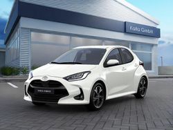 Weiß Gebraucht 2025 Toyota Yaris Hybrid Team Limousine | 22.980 € (Guter Preis)