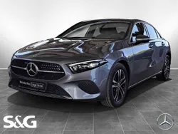 Metalliclack mountaingrau Gebraucht 2024 Mercedes A180 Progressive Limousine | 32.490 € (Etwas zu teuer)