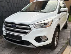 Weiß Gebraucht 2018 Ford Kuga Cool & Connect SUV | 10.800 € (Guter Preis)