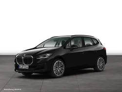 Schwarz Gebraucht 2024 BMW 223 Active Tourer Van / Kleinbus | 38.159 € (Teuer)
