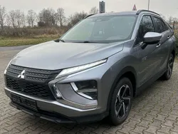 Platinumgrau (m) Gebraucht 2022 Mitsubishi Eclipse Cross Basis SUV | 19.999 € (Guter Preis)