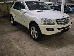 Weiß Gebraucht 2008 Mercedes ML280 SUV | 12.500 € (Fairer Preis)