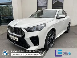 Alpinweiss Gebraucht 2024 BMW iX2 M Sport SUV | 45.970 € (Fairer Preis)