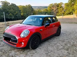 Rot Gebraucht 2018 Mini Cooper Kleinwagen | 15.000 € (Fairer Preis)