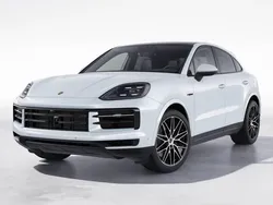 Carraraweißmetallic Gebraucht 2024 Porsche Cayenne SUV | 104.750 €