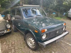 Blau Gebraucht 2011 Lada niva SUV | 6.885 € (Fairer Preis)