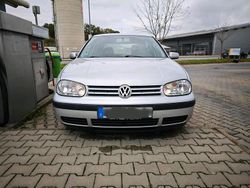 Silber Gebraucht 2000 VW Golf IV Edition Limousine | 2.500 € (Fairer Preis)