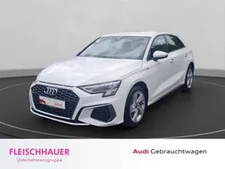 Weiss Gebraucht 2022 Audi A3 Sportback e-tron S-Line Limousine | 28.990 € (Fairer Preis)
