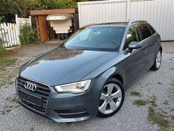 Grau Gebraucht 2016 Audi A3 Ambiente Limousine | 11.900 € (Superpreis)
