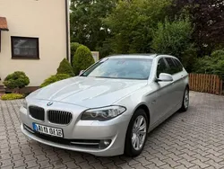 Silber Gebraucht 2010 BMW 523 Sport Line Kombi | 12.999 € (Teuer)
