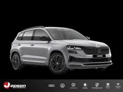 Brilliantsilber metallic Neu 2024 Skoda Karoq SportLine SUV | 39.370 € (Fairer Preis)