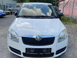 Weiß Gebraucht 2009 Skoda Fabia Classic Kleinwagen | 2.649 € (Fairer Preis)