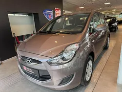 Braun Gebraucht 2014 Hyundai ix20 Edition Van / Kleinbus | 6.900 € (Fairer Preis)