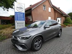 Mountaingrau Gebraucht 2024 Mercedes GLA200 AMG SUV | 42.950 € (Fairer Preis)