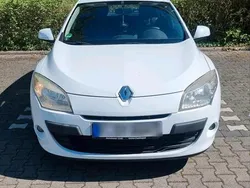 Weiß Gebraucht 2009 Renault Mégane III Limousine | 4.250 € (Etwas zu teuer)
