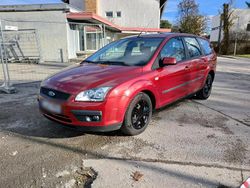 Rot Gebraucht 2007 Ford Focus Kombi | 890 € (Superpreis)