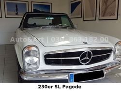 Weiß Gebraucht 1966 Mercedes 230 Cabrio | 85.900 €