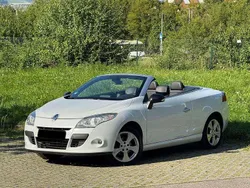 Weiß Gebraucht 2011 Renault Mégane Cabriolet Luxe Cabrio | 6.999 € (Fairer Preis)