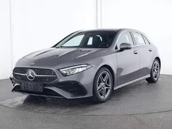 Grau Gebraucht 2024 Mercedes A180 Kleinwagen | 29.280 € (Fairer Preis)