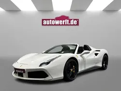 Weiss Gebraucht 2017 Ferrari 488 Cabrio | 229.990 €