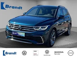 Nightshade blue metallic (metallic) Gebraucht 2022 VW Tiguan R-line SUV | 31.890 € (Guter Preis)