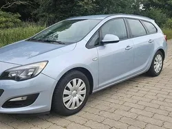 Silber Gebraucht 2014 Opel Astra Kombi | 3.299 € (Etwas zu teuer)