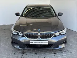 Mineralgrau met. Gebraucht 2022 BMW 318 Advantage Limousine | 26.649 € (Etwas zu teuer)