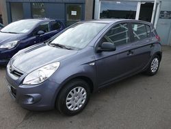 Grau Gebraucht 2011 Hyundai i20 Classic Kleinwagen | 5.990 € (Teuer)