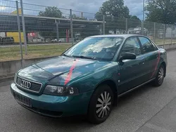 Grün Gebraucht 1996 Audi A4 Limousine | 900 € (Guter Preis)