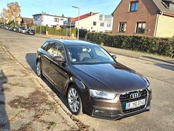 Schwarz Gebraucht 2015 Audi A4 Ambition Kombi | 10.600 € (Guter Preis)