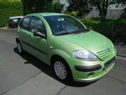 Grün Gebraucht 2002 Citroën C3 Kleinwagen | 1.950 € (Etwas zu teuer)
